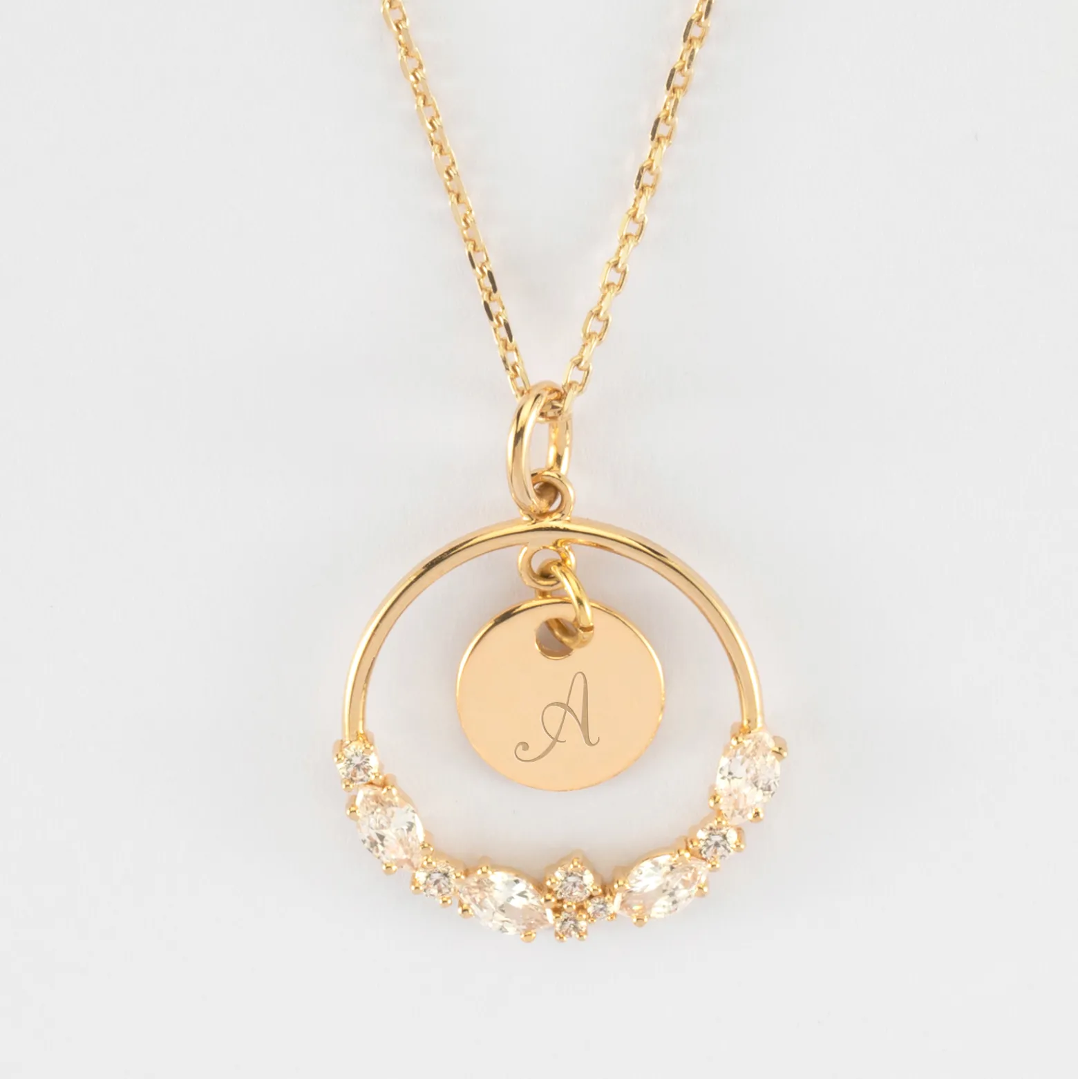 Pendentif cercle scintillant blanc personnalisé médaille gravée plaqué or 10 mm