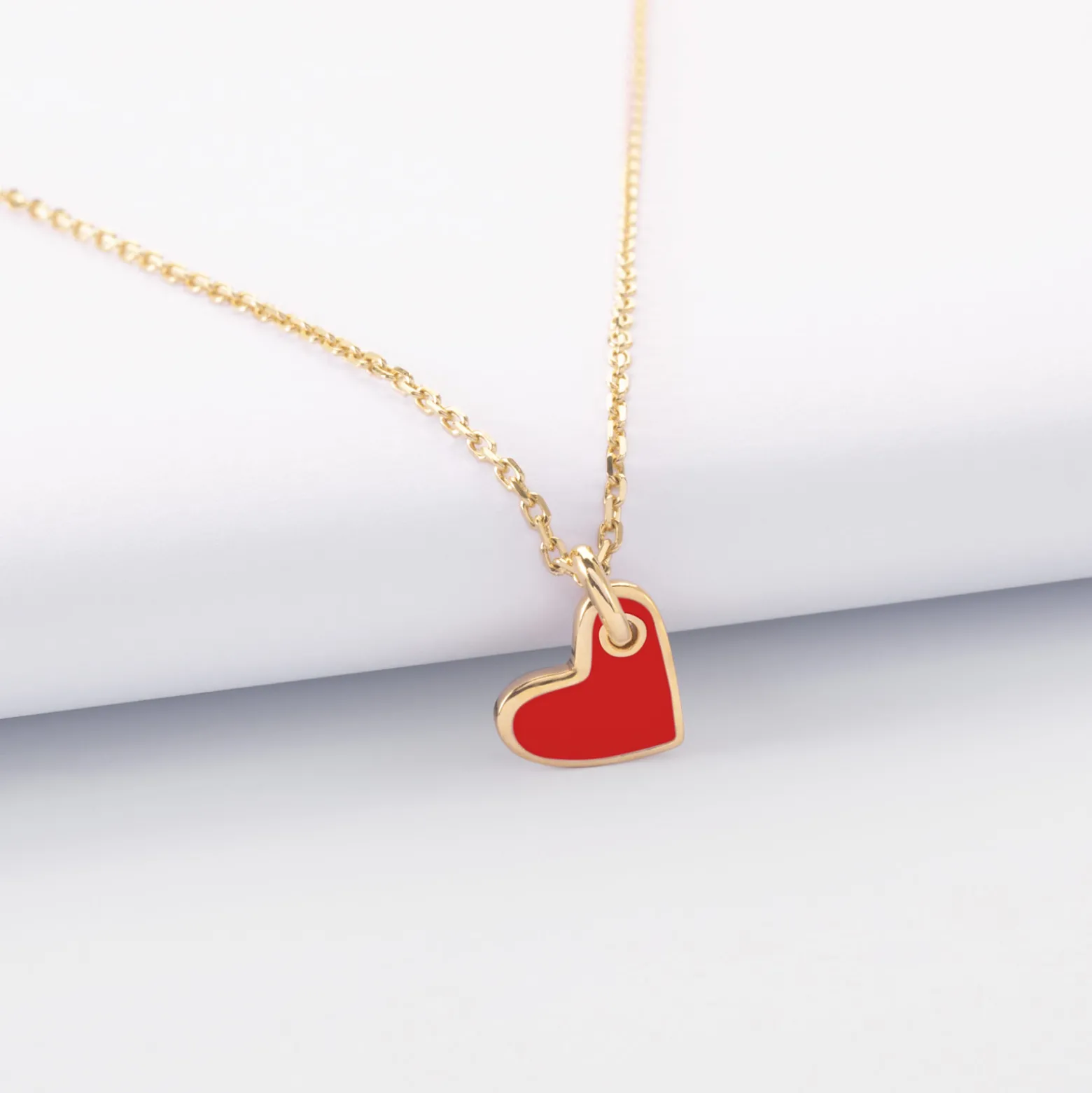 Pendentif coeur email plaqué or 10 mm