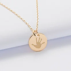 Pendentif Cérémonie enfant personnalisé médaille gravée plaqué or 15 mm