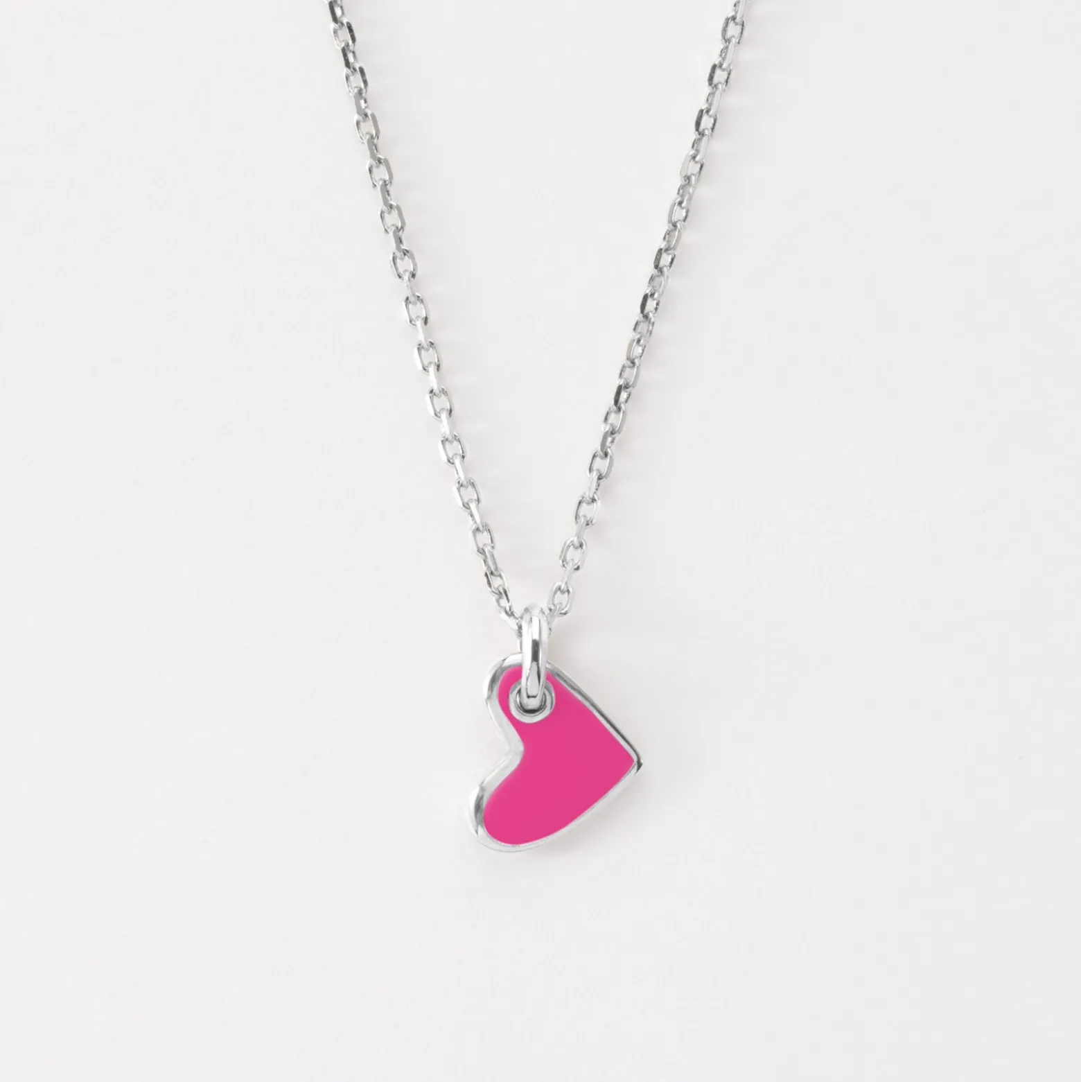 Pendentif enfant coeur email blanc argent 10 mm