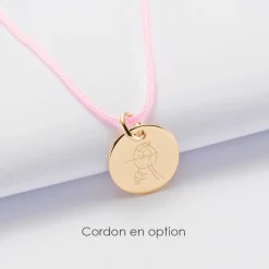 Pendentif enfant croix nacre plaqué or 16 mm