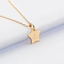 Pendentif enfant personnalisé initiale médaille gravée plaqué or étoile 12 mm