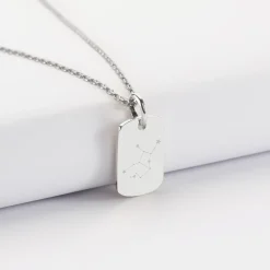 Pendentif enfant personnalisé médaille gravée martelée argent rectangle 17x11 mm