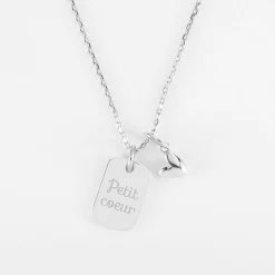 Pendentif enfant personnalisé médaille gravée argent rectangle 17x11 mm et breloque petit coeur bombé 7 mm - HappyBulle x Atelier Wagram