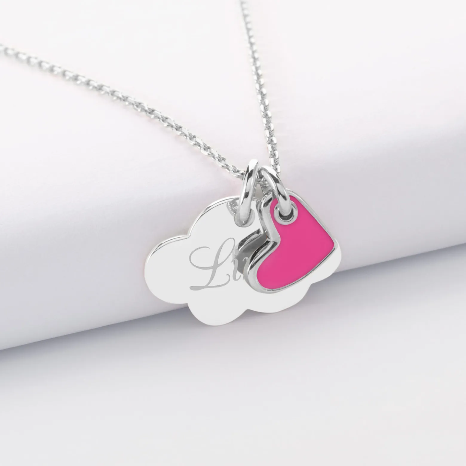 Pendentif enfant personnalisé médaille gravée argent nuage 20x14 mm et breloque coeur email 10 mm