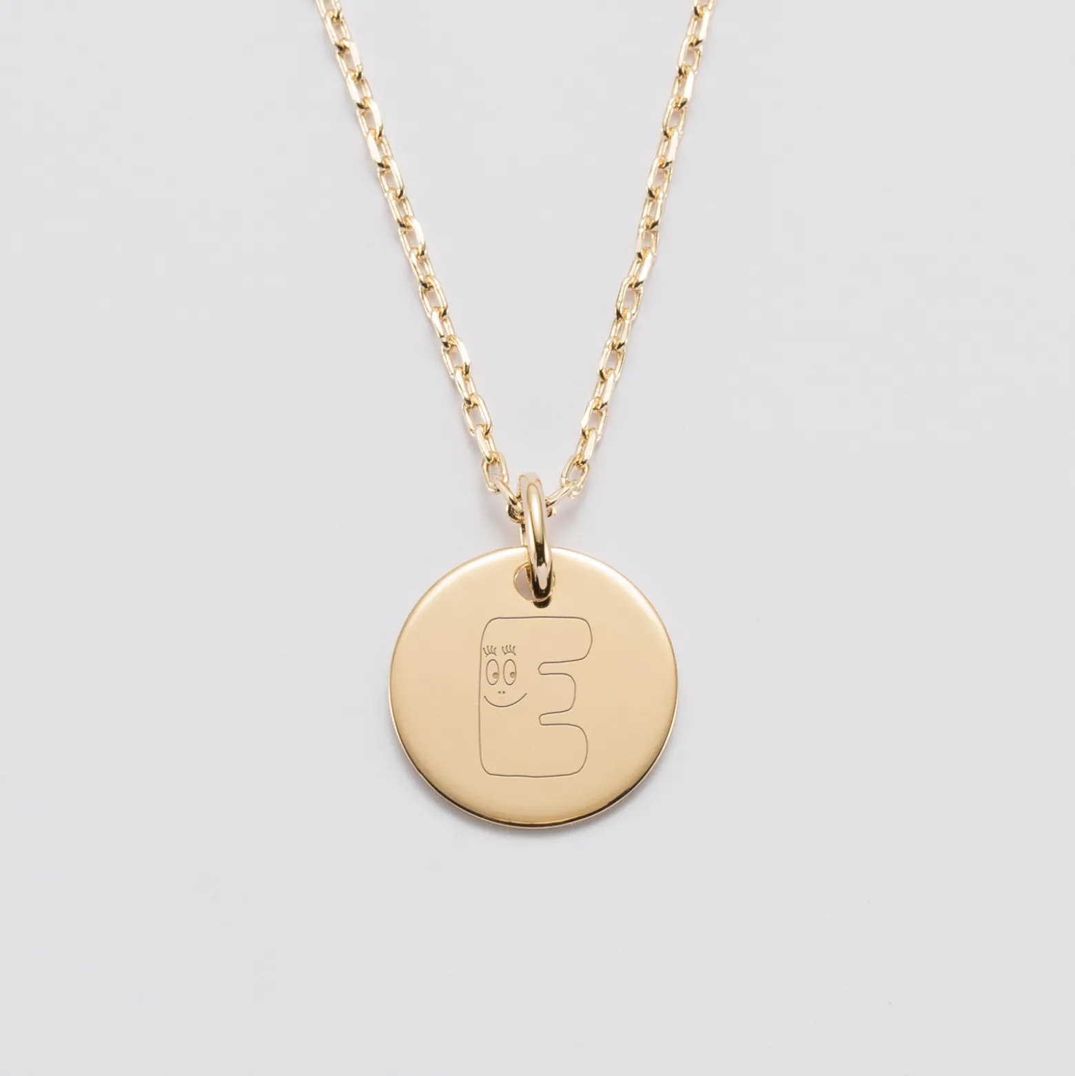 Pendentif enfant personnalisé médaille gravée plaqué or 15 mm - Happybulle x Barbapapa