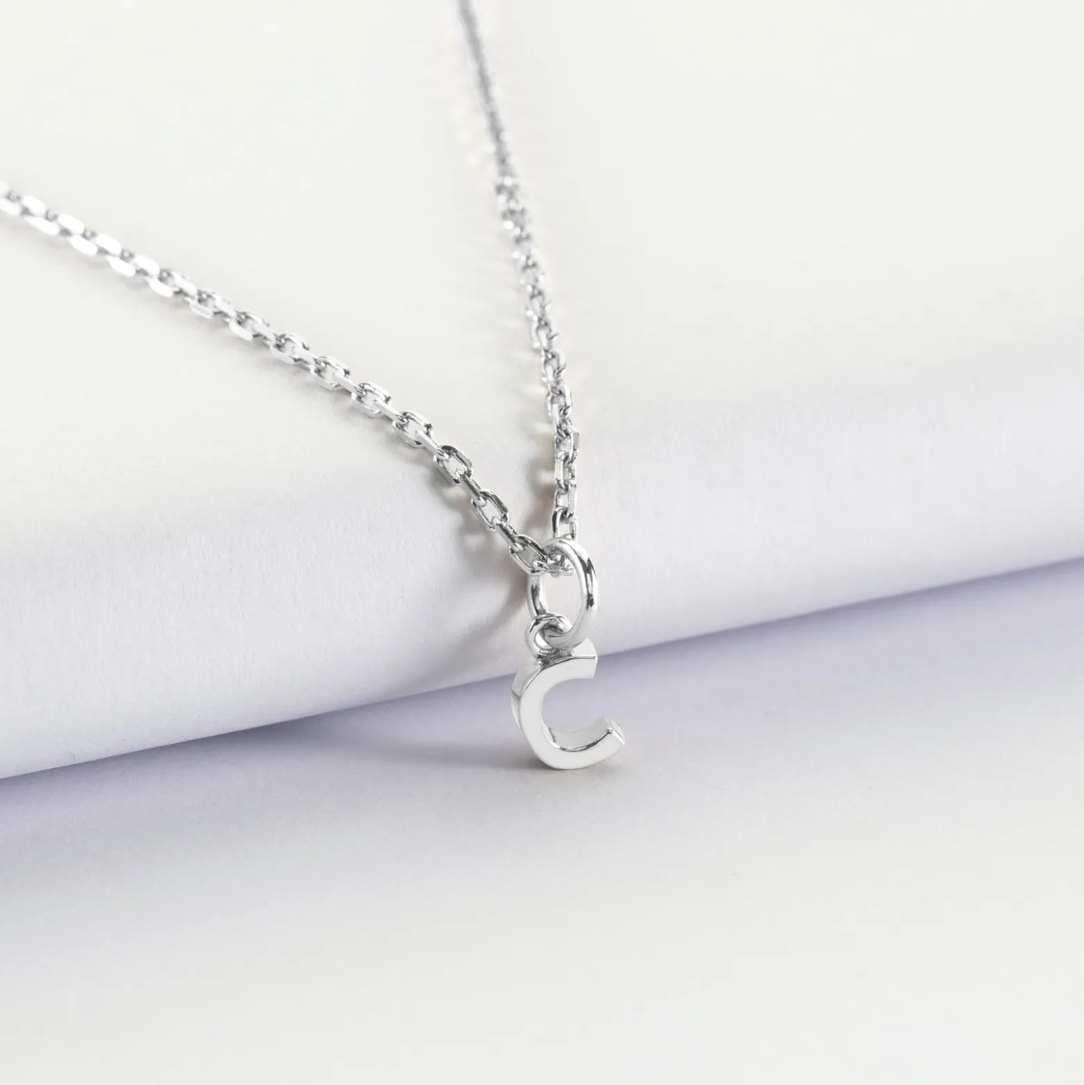 Pendentif enfant personnalisé médaille argent lettre initiale 5 mm