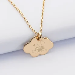 Pendentif enfant personnalisé illustration bébé médaille gravée plaqué or nuage 20x14 mm - HappyBulle x Marie Savart