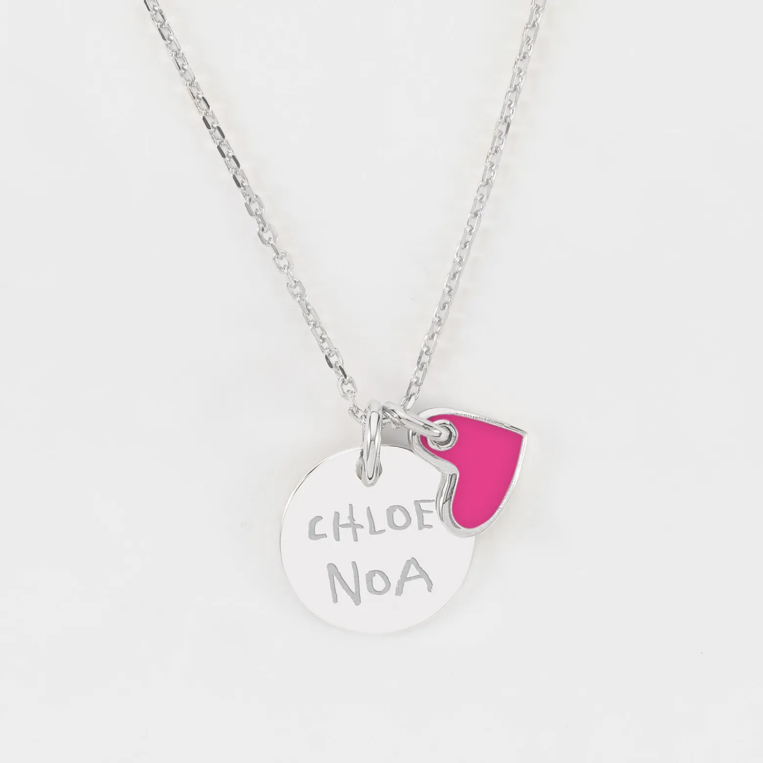 Pendentif enfant personnalisé médaille gravée argent 15 mm et breloque coeur email 10 mm
