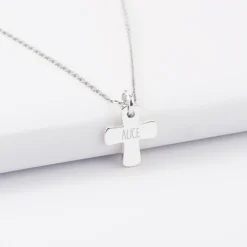 Pendentif enfant personnalisé prénom médaille gravée argent croix 15x13 mm