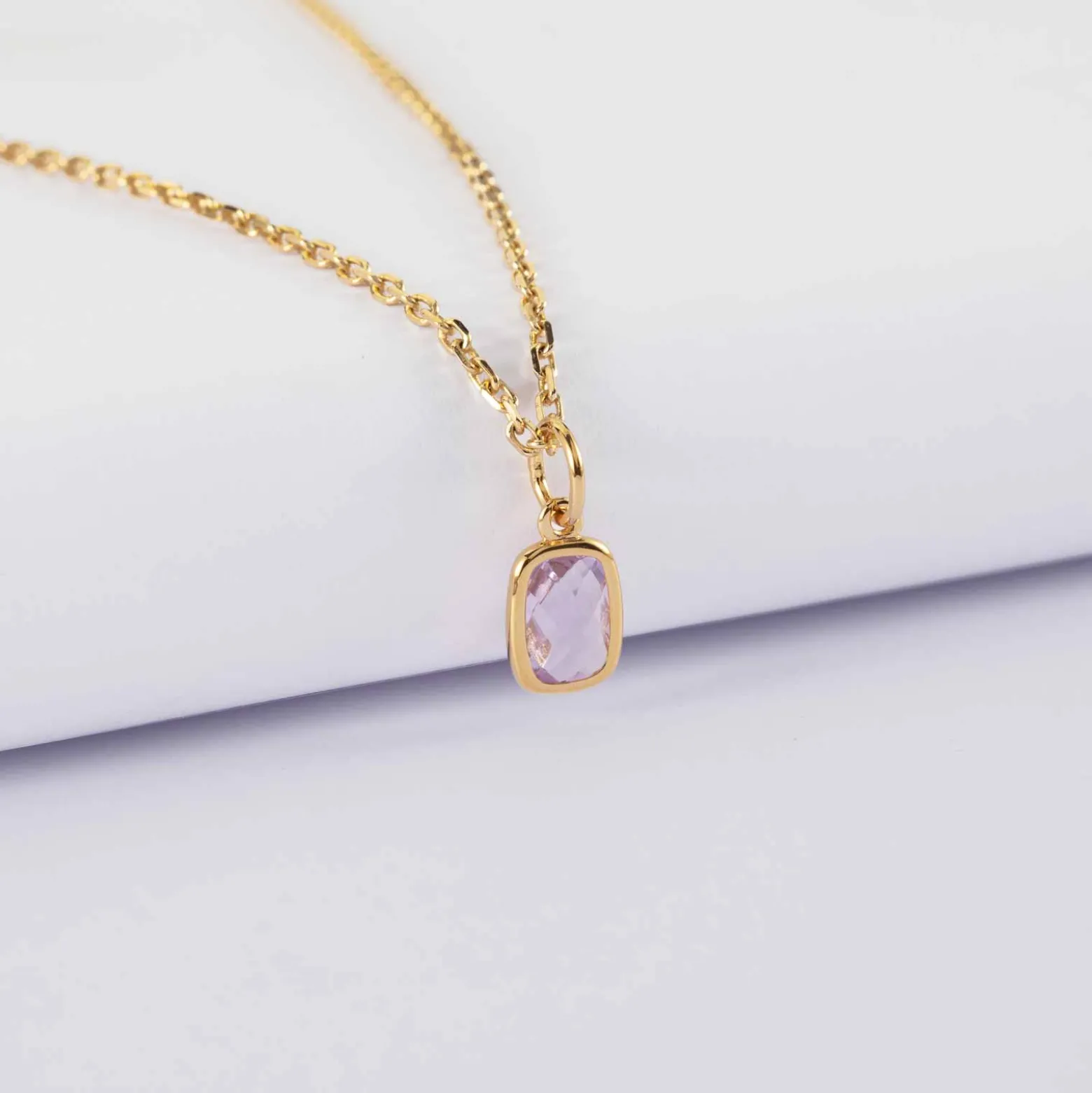 Pendentif enfant rectangle zircon plaqué or 9 mm
