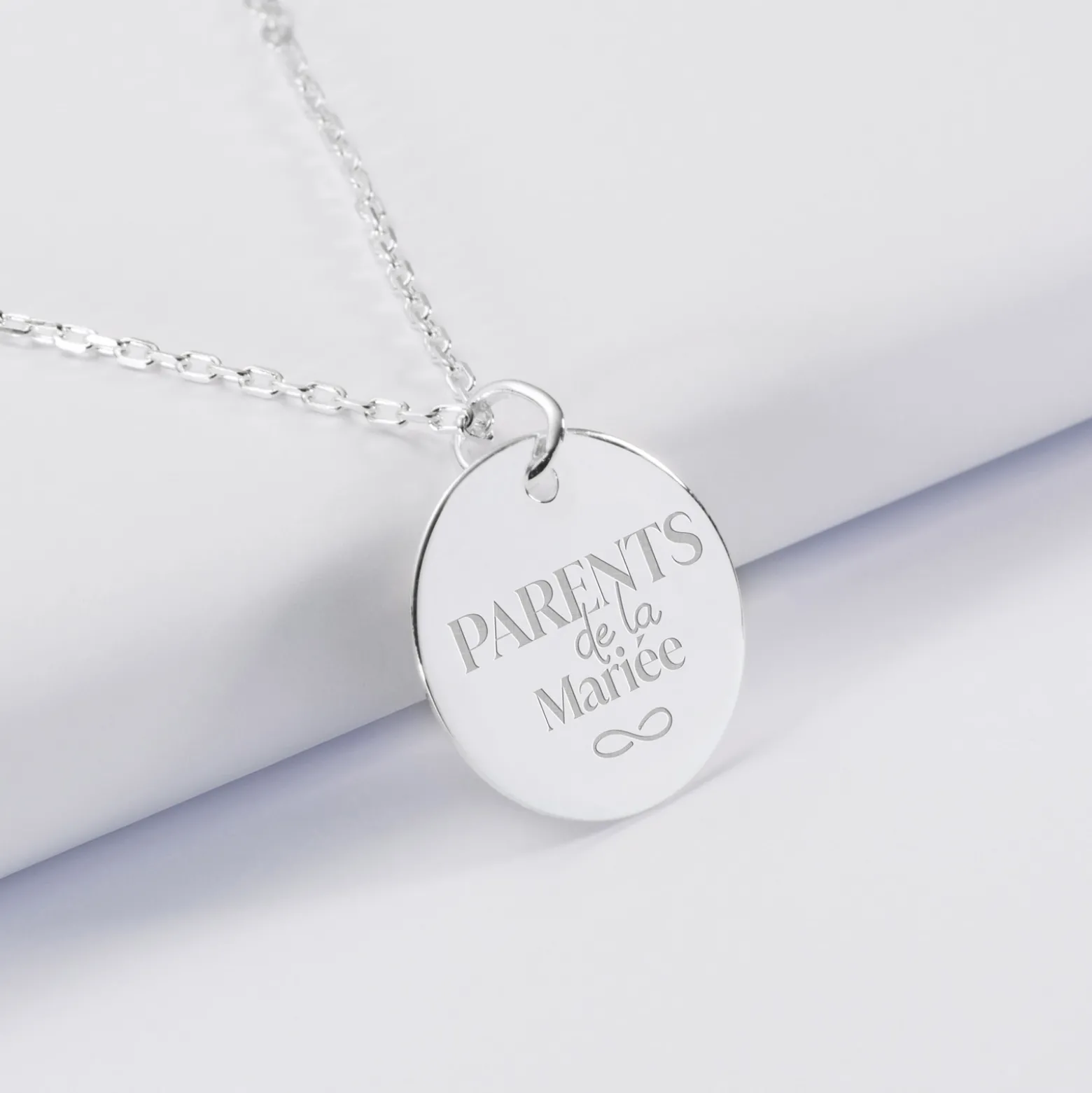 Pendentif Famille des mariés personnalisé médaille gravée argent 19 mm