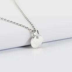 Pendentif initiale personnalisé médaille martelée gravée argent 10 mm - Nos petits imparfaits