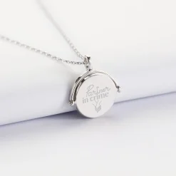 Pendentif Mariée personnalisé médaille gravée nacre réversible argent 15 mm