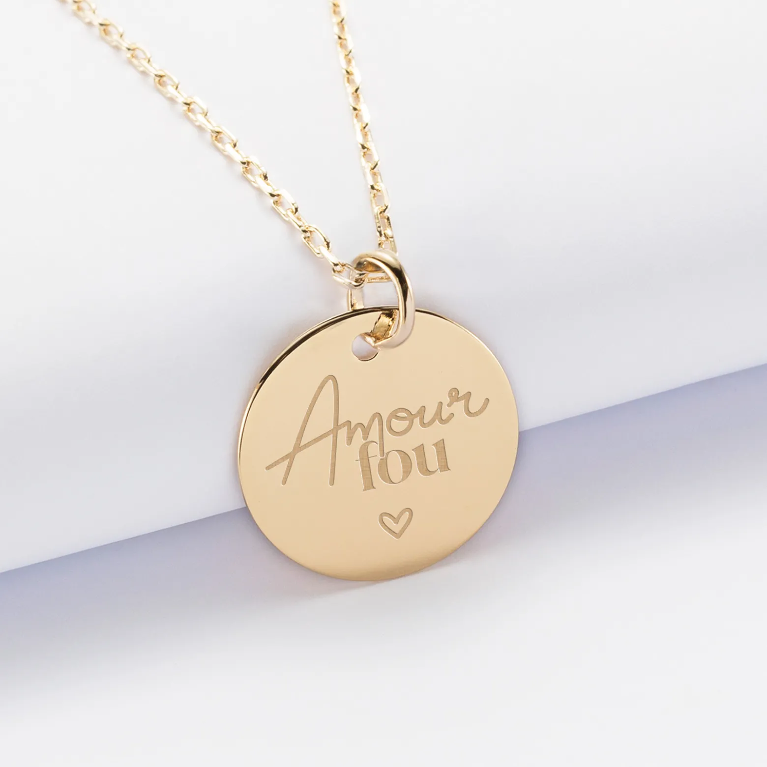 Pendentif Mariée personnalisé médaille gravée plaqué or 19 mm