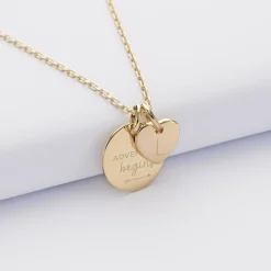 Pendentif personnalisé médaille gravée plaqué or 15 mm et breloque coeur 10 mm