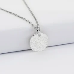 Pendentif personnalisé médaille martelée gravée argent 15 mm