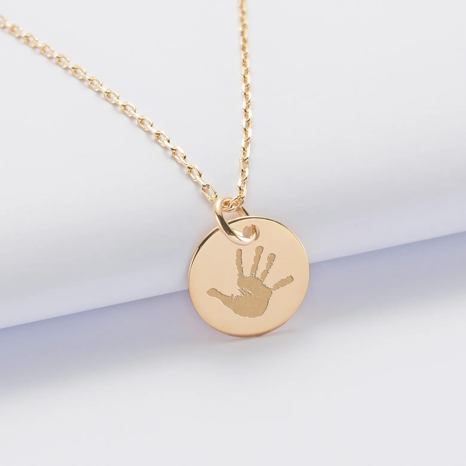 Pendentif personnalisé médaille gravée plaqué or 15 mm - Nos petits imparfaits