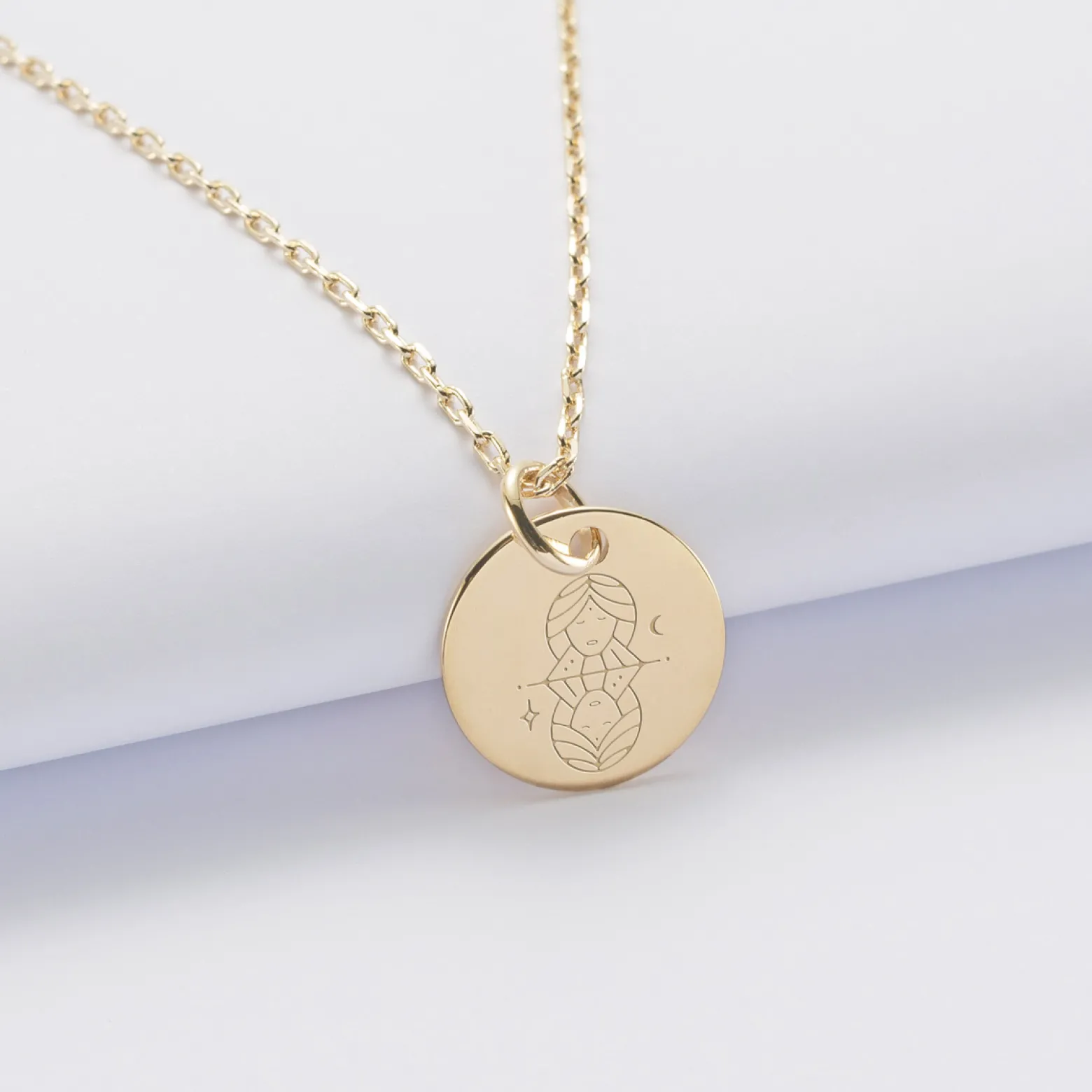 Pendentif personnalisé médaille gravée plaqué or 15 mm - Edition spéciale Astro
