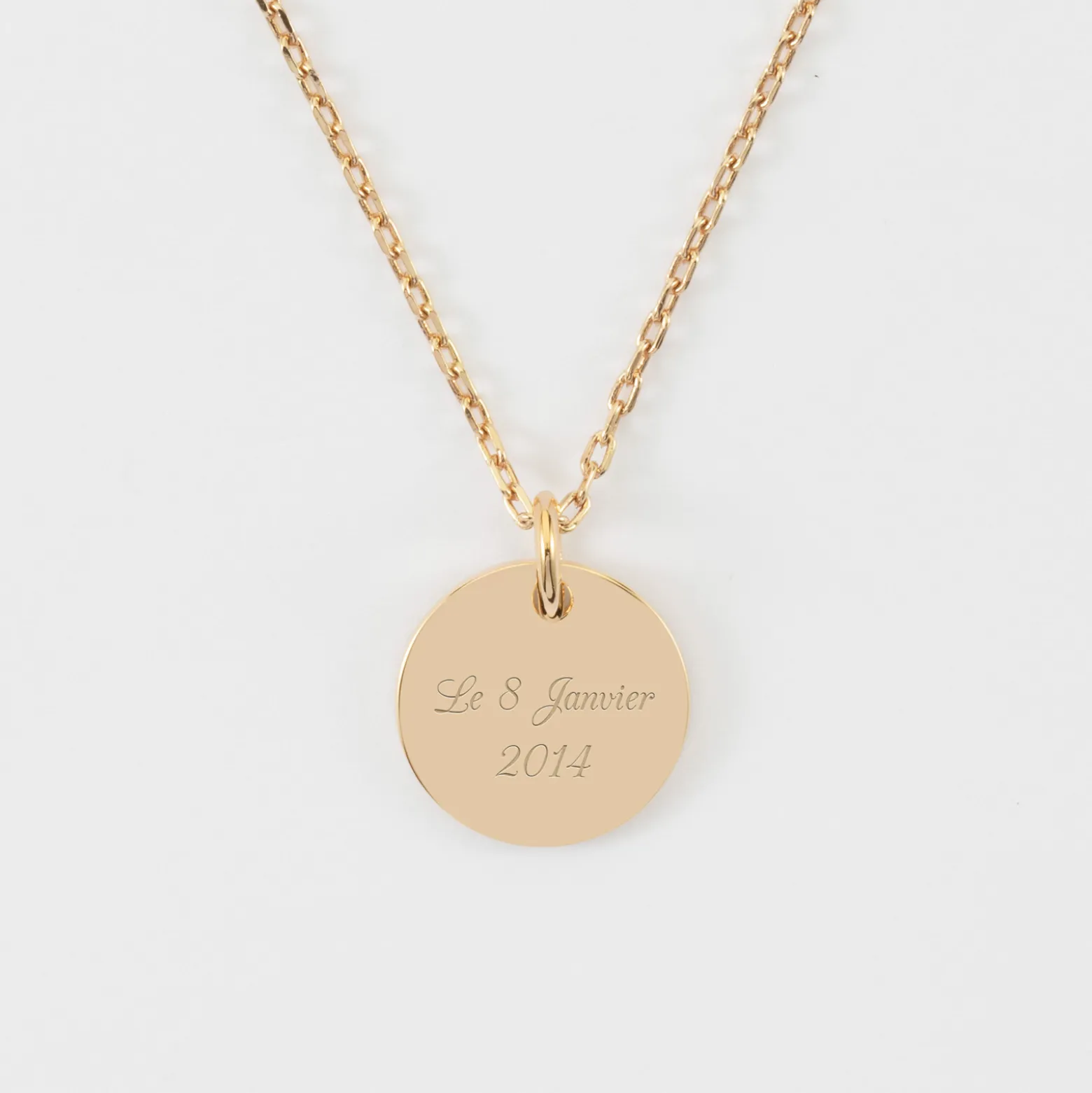 Pendentif personnalisé médaille martelée gravée plaqué or 15 mm