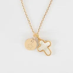 Pendentif personnalisé médaille gravée plaqué or 10 mm et breloque croix nacre 16 mm