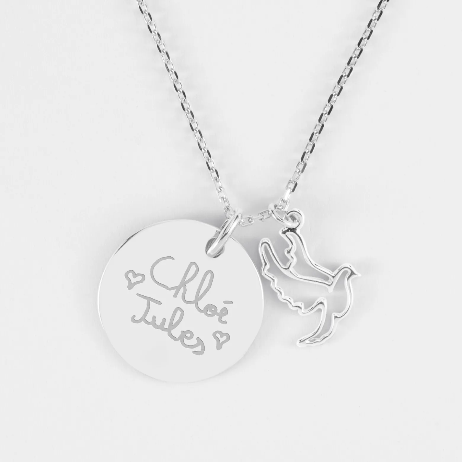 Pendentif personnalisé médaille gravée argent 19 mm et breloque colombe 18 mm