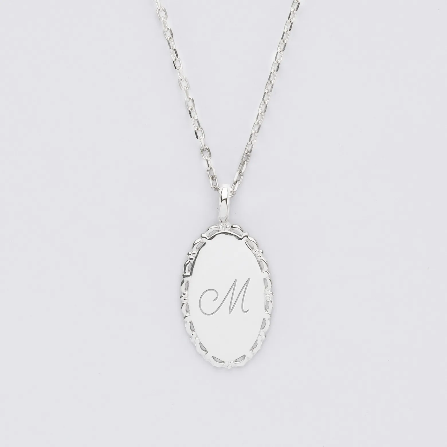 Pendentif personnalisé médaille vintage ovale dentelée gravée argent 20x13 mm