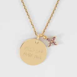 Pendentif personnalisé médaille gravée plaqué or 19 mm et breloque fleur pétales zircons 10 mm