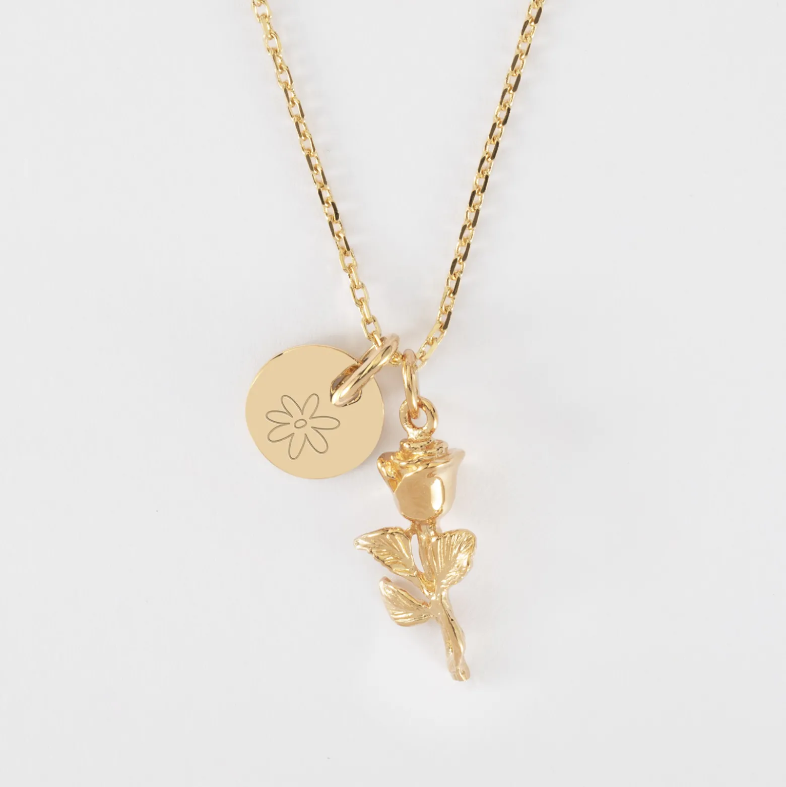 Pendentif personnalisé médaille gravée plaqué or 10 mm et breloque rose 19 mm
