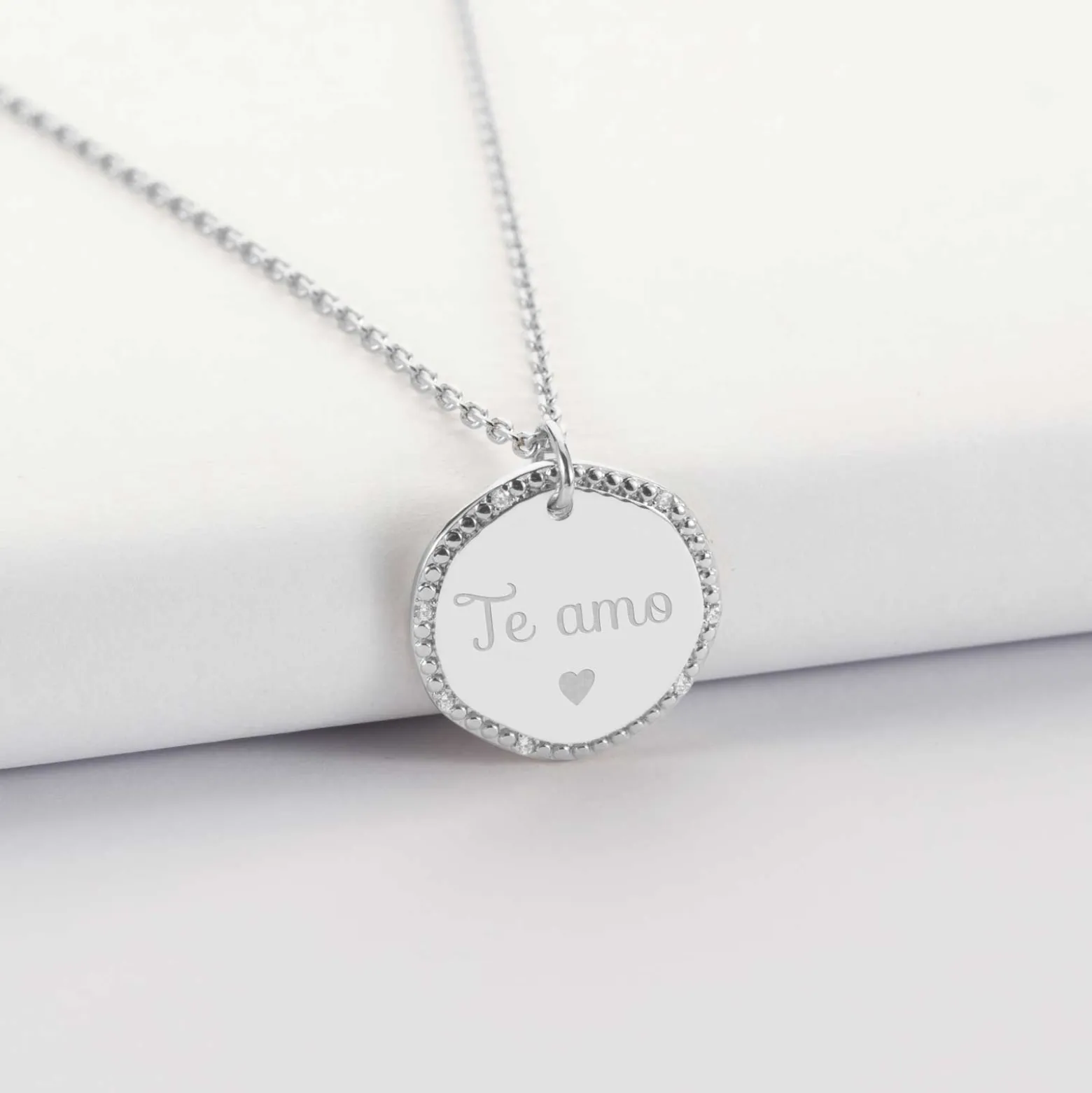 Pendentif personnalisé médaille contour scintillant gravée argent 16 mm