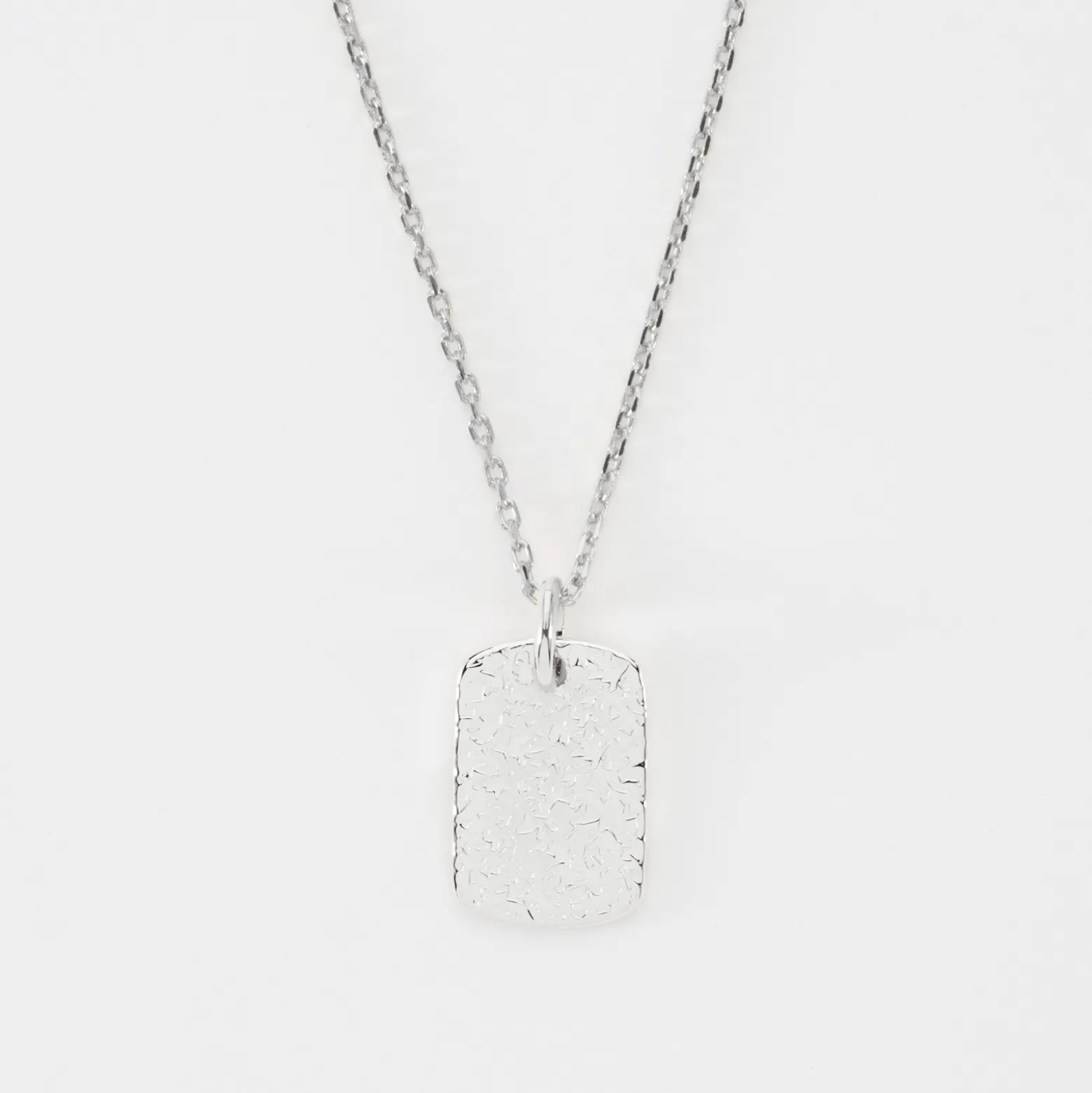 Pendentif personnalisé médaille gravée martelée argent rectangle 17x11 mm - Nos petits imparfaits