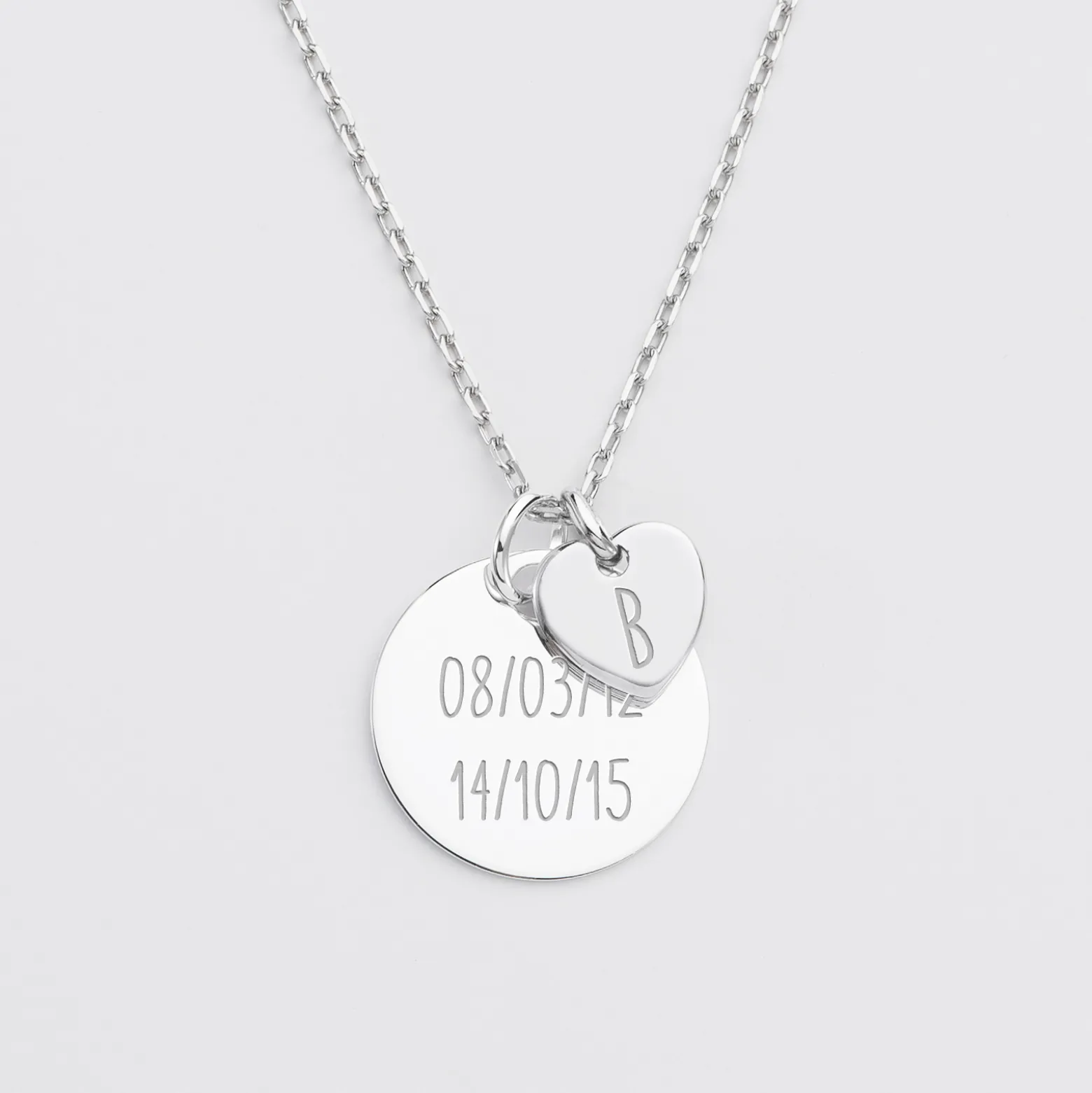 Pendentif personnalisé médaille gravée argent 19 mm et breloque coeur 10 mm