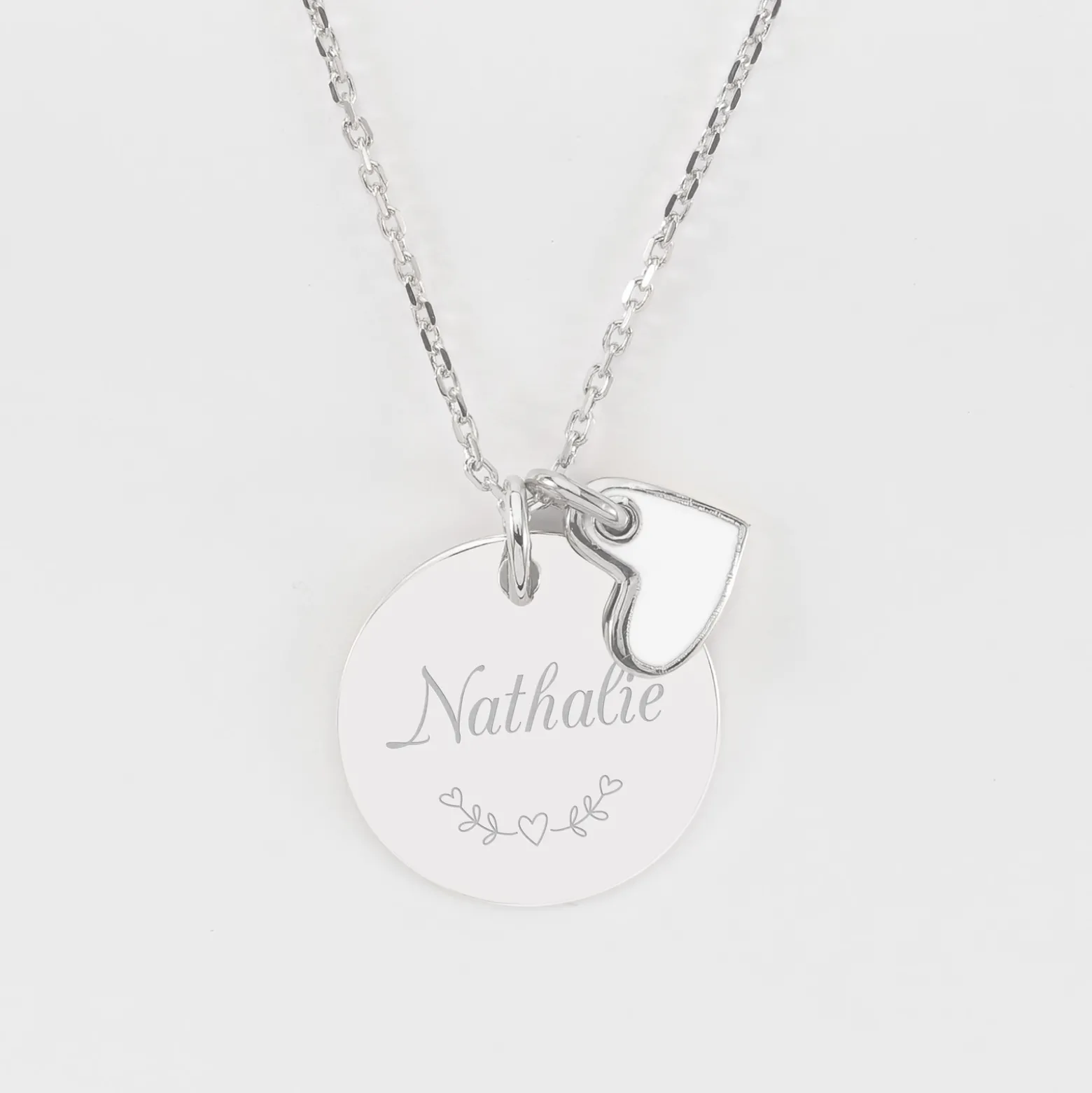 Pendentif personnalisé médaille gravée argent 19 mm et breloque coeur email 10 mm