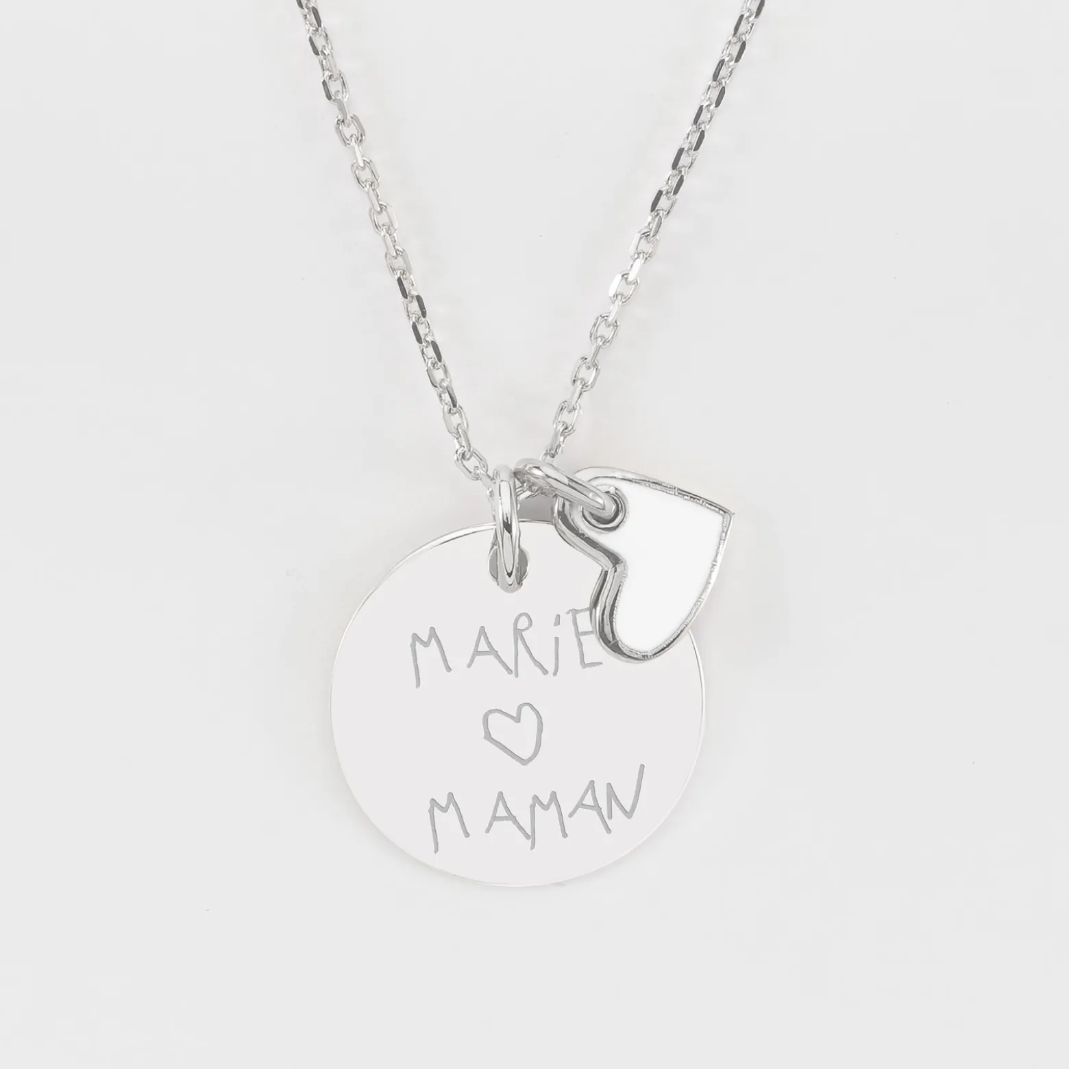 Pendentif personnalisé médaille gravée argent 19 mm et breloque coeur email 10 mm