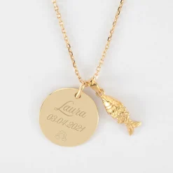 Pendentif personnalisé médaille gravée plaqué or 19 mm et breloque poisson articulé 15 mm
