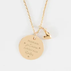 Pendentif personnalisé médaille gravée plaqué or 19 mm et breloque petit coeur bombé 7 mm - HappyBulle x Atelier Wagram