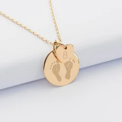 Pendentif personnalisé médaille gravée plaqué or 19 mm et breloque coeur 10 mm