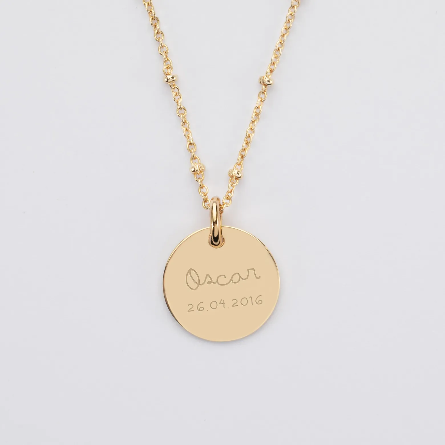 Pendentif personnalisé médaille gravée plaqué or 15 mm