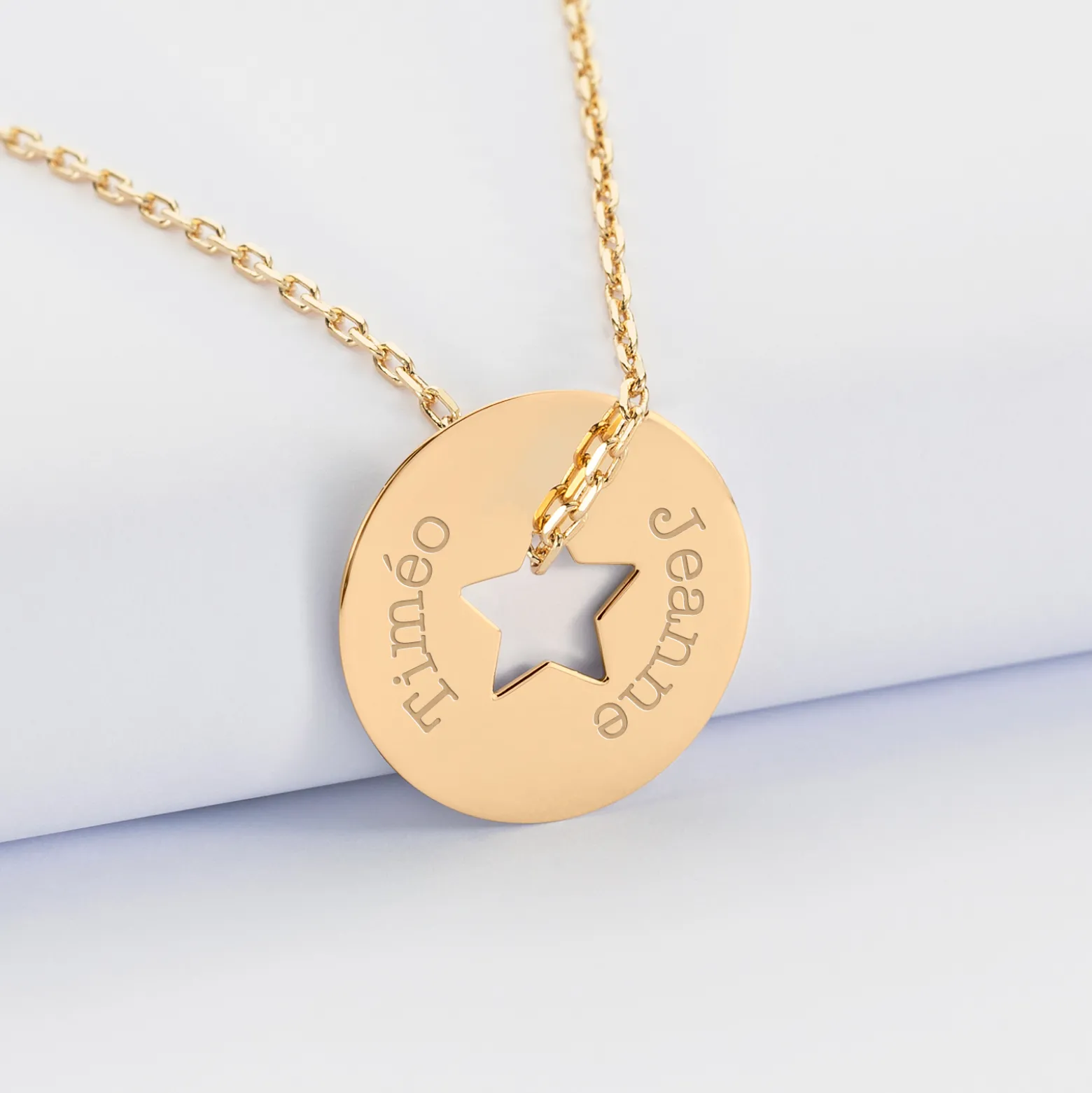 Pendentif personnalisé médaille gravée plaqué or cible étoile 21 mm