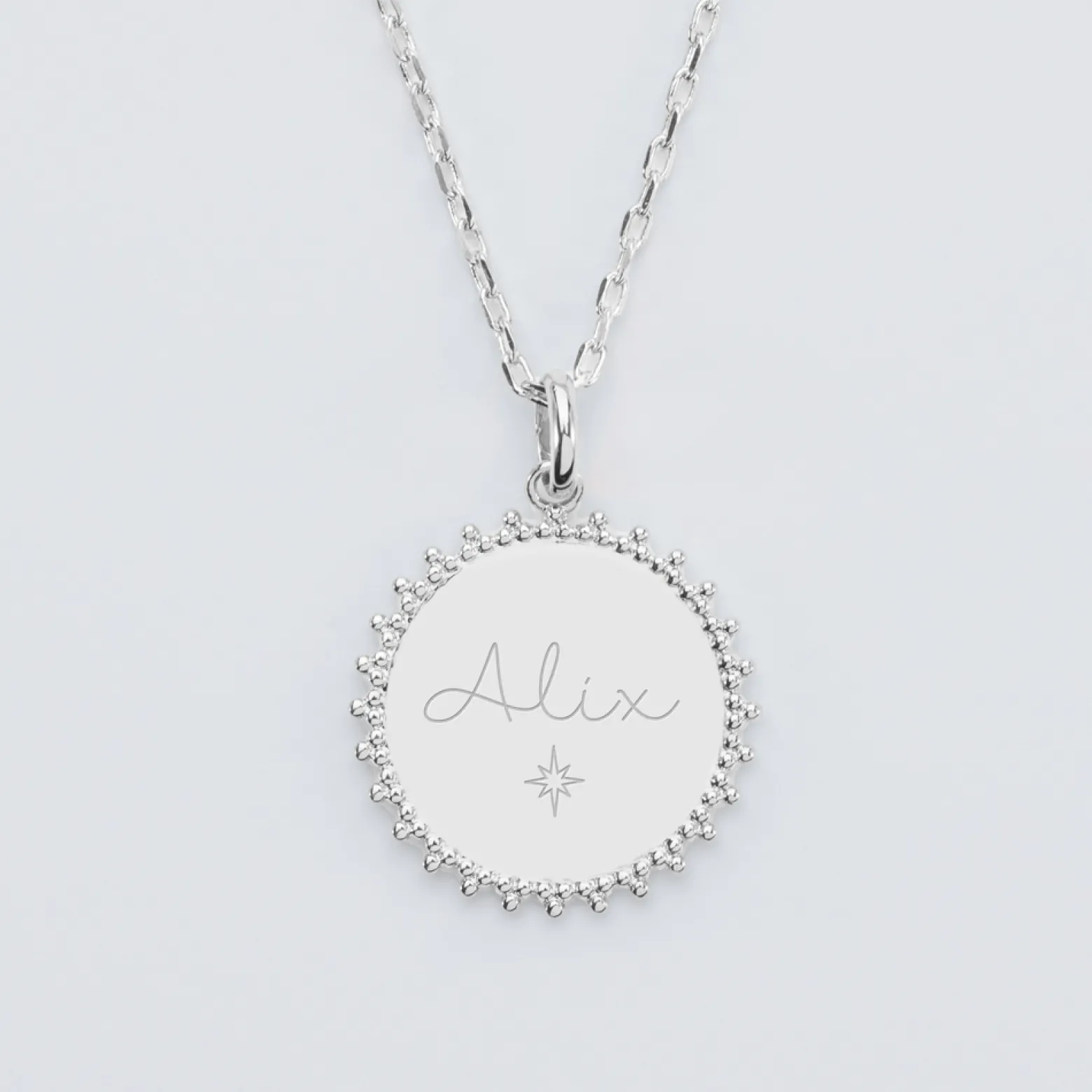 Pendentif personnalisé médaille soleil gravée argent 20 mm