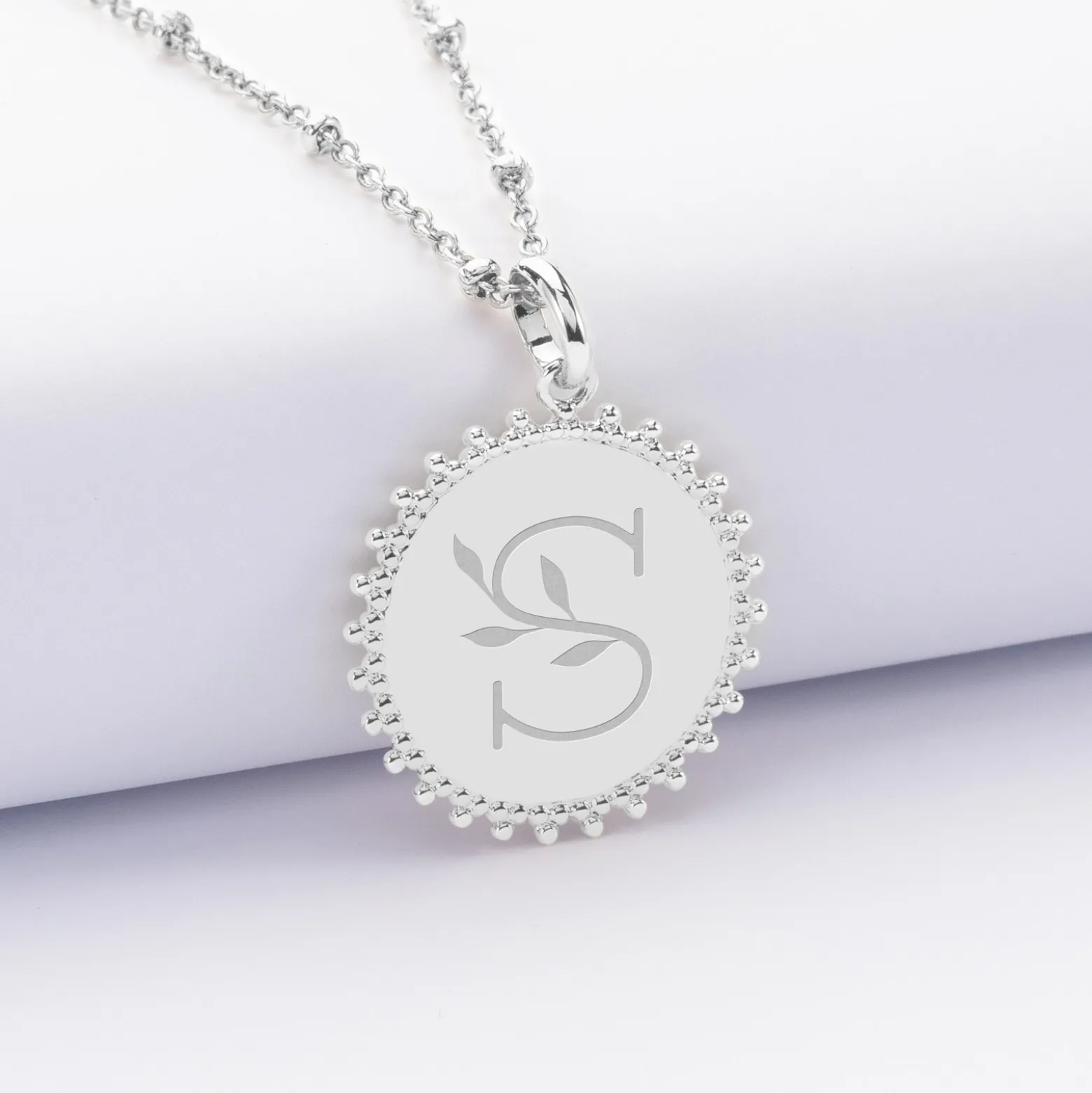 Pendentif personnalisé médaille soleil gravée argent 20 mm