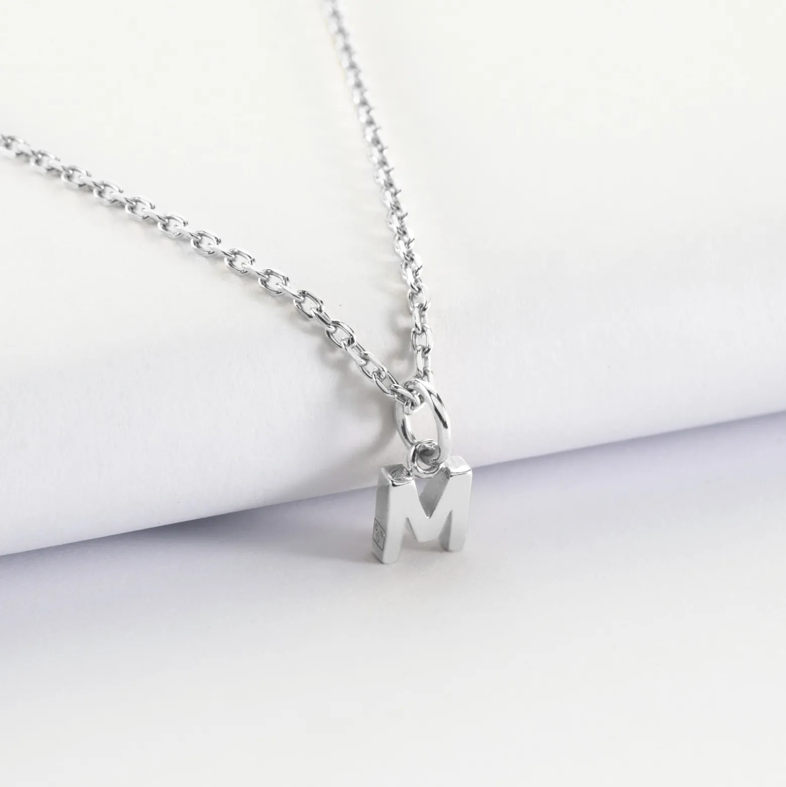 Pendentif personnalisé médaille argent lettre initiale 5 mm