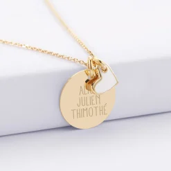 Pendentif personnalisé médaille gravée plaqué or 19 mm et breloque coeur email 10 mm
