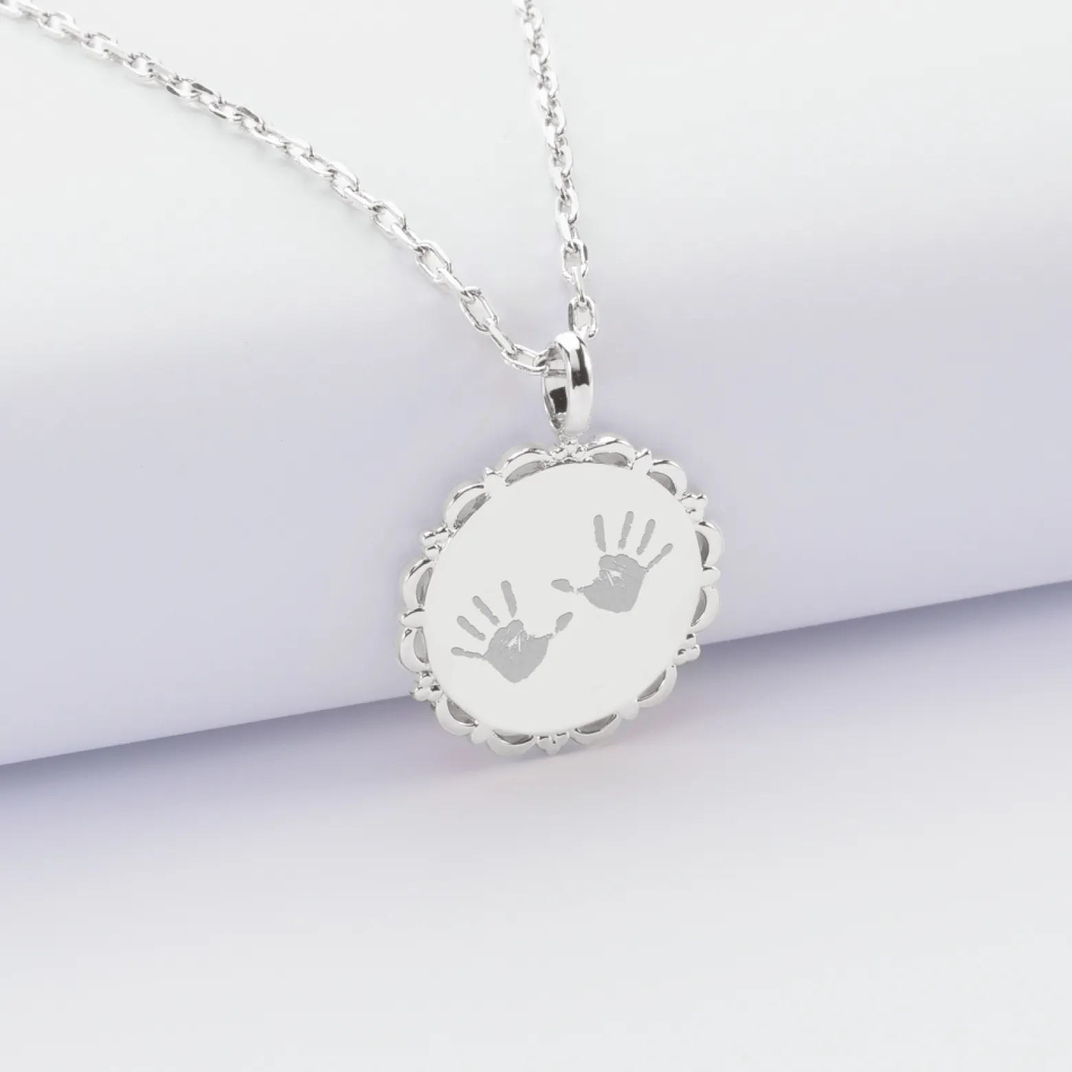 Pendentif personnalisé médaille vintage dentelée gravée argent 17 mm