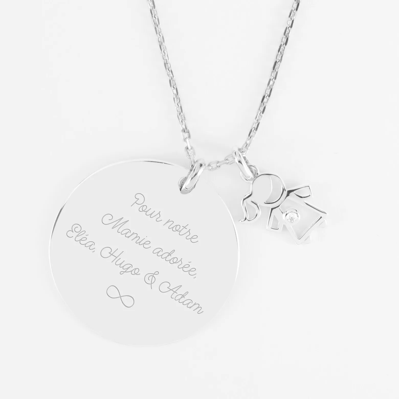 Pendentif personnalisé médaille gravée argent 27 mm et breloque petite fille zircon 12 mm