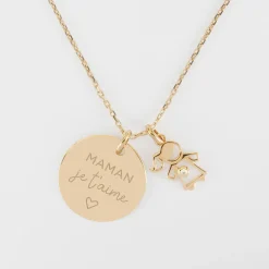 Pendentif personnalisé médaille gravée plaqué or 19 mm et breloque petite fille zircon 12 mm