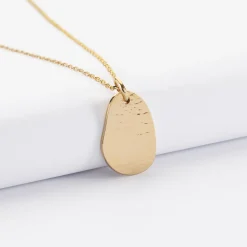 Pendentif personnalisé médaille gravée martelée plaqué or goutte 19x21 mm