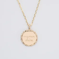 Pendentif personnalisé médaille vintage dentelée gravée plaqué or 17 mm - Nos petits imparfaits
