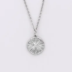 Pendentif personnalisé médaille gravée argent rose des vents texturée 14 mm