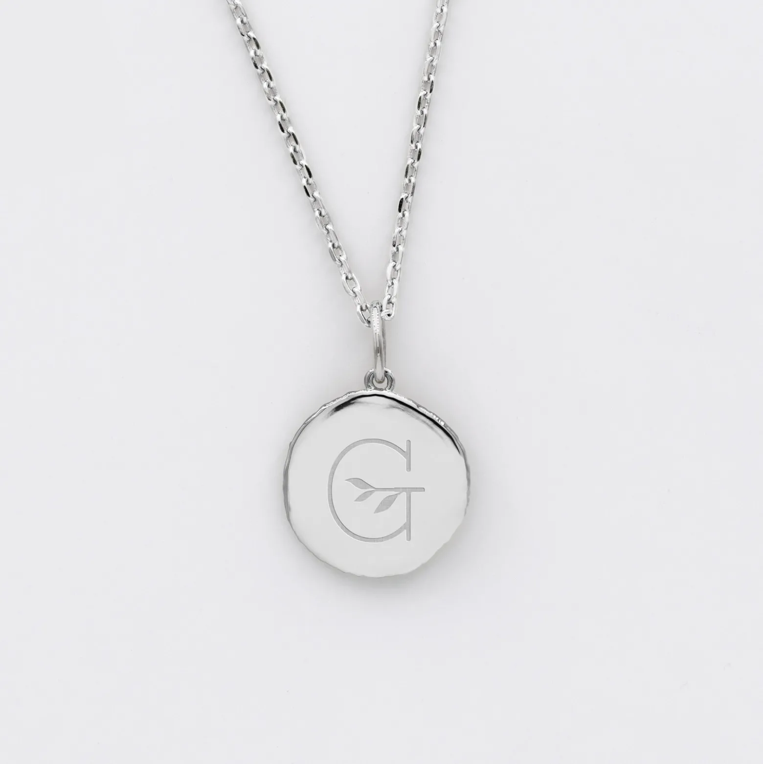 Pendentif personnalisé médaille gravée argent rose des vents texturée 14 mm